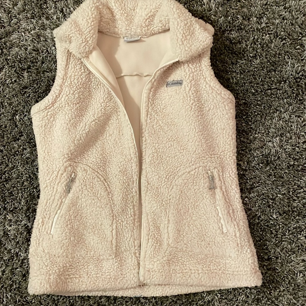 Women’s Columbia vest